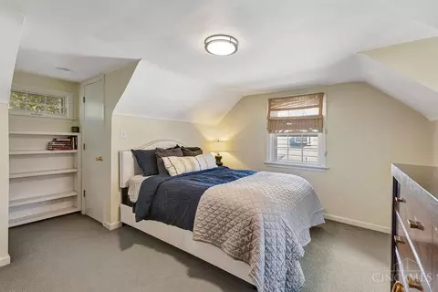Bedroom - 6988 Grace Ave, Mariemont, OH 45227 photo 2 of 3