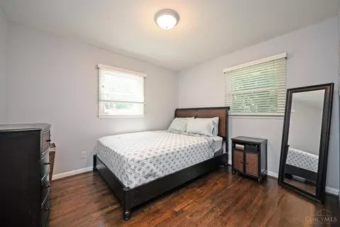 Bedroom - 8530 Sturbridge Dr, Cincinnati, OH 45236 photo 6 of 7