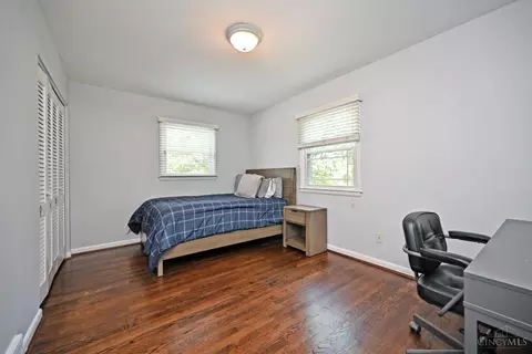 Bedroom - 8530 Sturbridge Dr, Cincinnati, OH 45236 photo 4 of 7