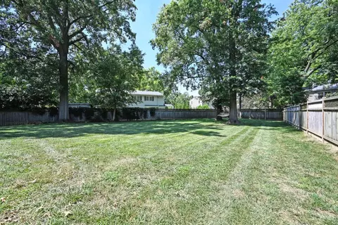 Exterior - 8530 Sturbridge Dr, Cincinnati, OH 45236 photo 8 of 12