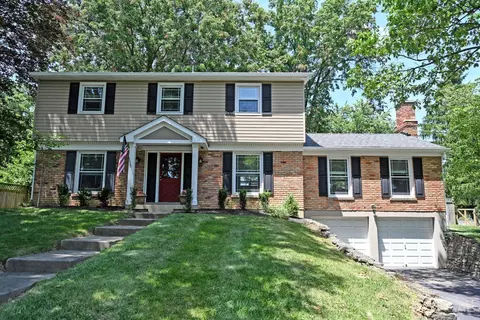 8530 Sturbridge Dr, Cincinnati, OH 45236