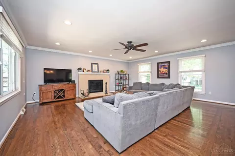 Living - 8530 Sturbridge Dr, Cincinnati, OH 45236 photo 2 of 6