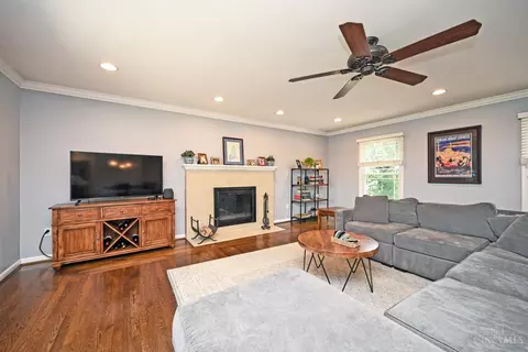 Living - 8530 Sturbridge Dr, Cincinnati, OH 45236 photo 4 of 6