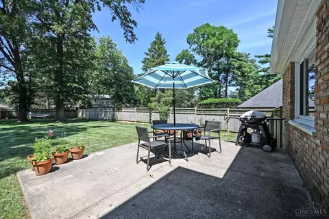 Exterior - 8530 Sturbridge Dr, Cincinnati, OH 45236 photo 5 of 12