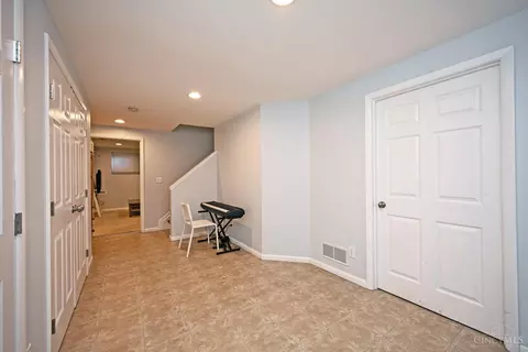 Entry Way - 8530 Sturbridge Dr, Cincinnati, OH 45236 photo 5 of 5