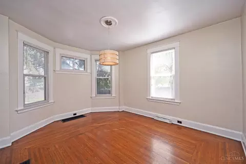 Living - 649 Derby Ave, Cincinnati, OH 45232 photo 6 of 7