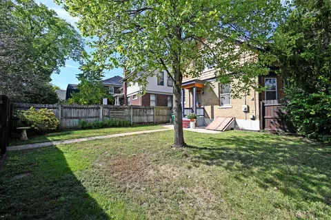 Exterior - 649 Derby Ave, Cincinnati, OH 45232 photo 11 of 13
