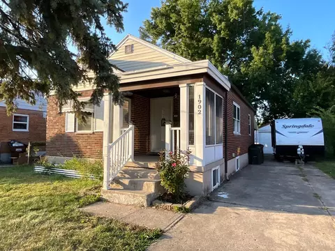 1902 Knollridge Ln, Cincinnati, OH 45231