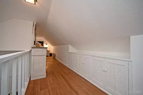 1151 Hempstead Dr, Cincinnati, OH 45231 photo 21