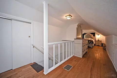 1151 Hempstead Dr, Cincinnati, OH 45231 photo 20
