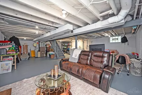 1151 Hempstead Dr, Cincinnati, OH 45231 photo 30