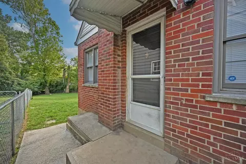 1151 Hempstead Dr, Cincinnati, OH 45231 photo 32
