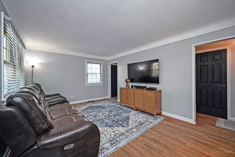 1151 Hempstead Dr, Cincinnati, OH 45231 photo 4