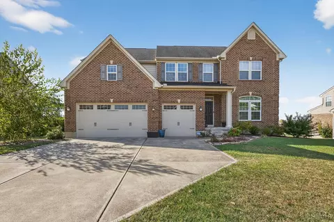 5663 Senour Dr, West Chester, OH 45069