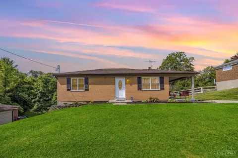 9897 Skyridge Dr, Colerain Twp, OH 45252