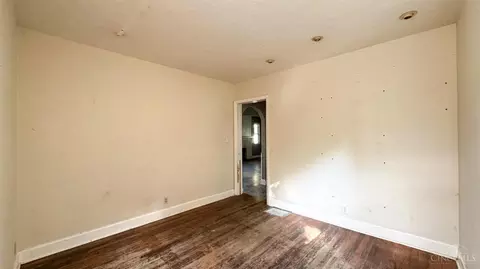 Bedroom - 11897 Us Rt 62, Winchester, OH 45697 photo 7 of 9