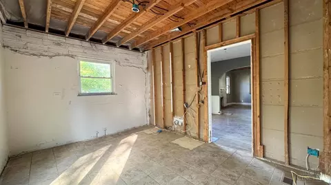 Entry Way - 11897 Us Rt 62, Winchester, OH 45697 photo 1 of 2