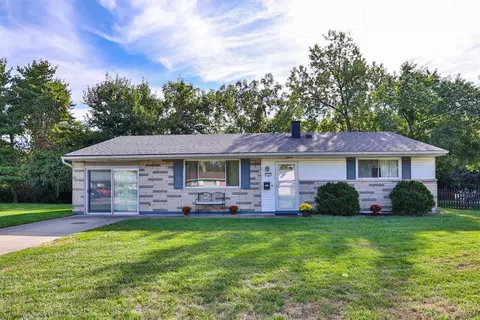 107 Harter Ave, Springdale, OH 45246
