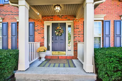 763 Bamburgh Dr, Hamilton Township, OH 45039 photo 3
