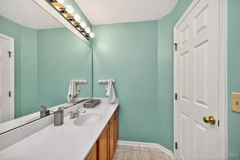 763 Bamburgh Dr, Hamilton Township, OH 45039 photo 35