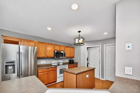 763 Bamburgh Dr, Hamilton Township, OH 45039 photo 20