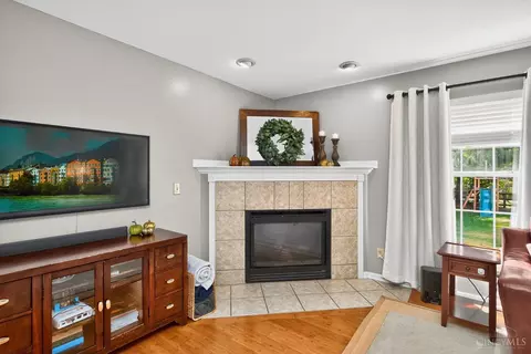 763 Bamburgh Dr, Hamilton Township, OH 45039 photo 12