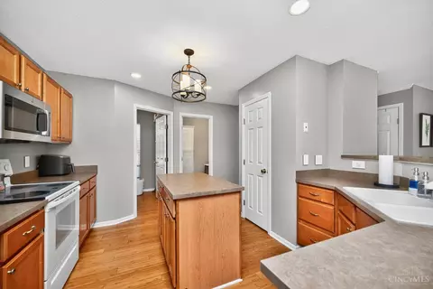 763 Bamburgh Dr, Hamilton Township, OH 45039 photo 16
