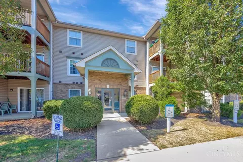 4921 Arbor Woods Ct, Cincinnati, OH 45248