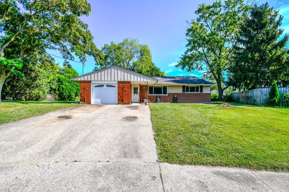 Exterior - 11760 Van Camp Ln, Springdale, OH 45246 photo 1 of 12