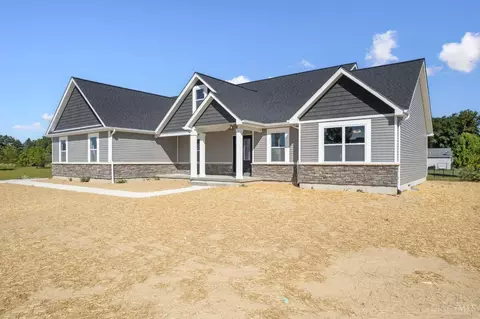Exterior - 424 Liming Farm Rd, Mount Orab, OH 45154 photo 3 of 9
