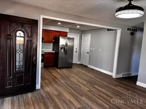 1808 Amarillo Dr, Hamilton, OH 45013 photo 9