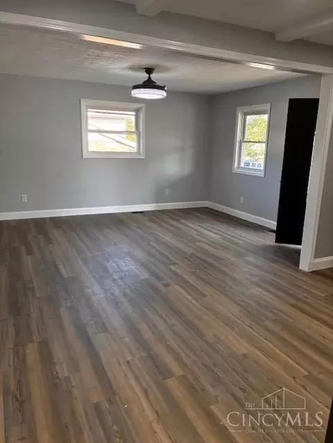 1808 Amarillo Dr, Hamilton, OH 45013 photo 3
