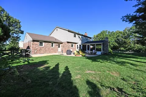 Exterior - 7516 Kingston View Ct, Cincinnati, OH 45255 photo 13 of 19
