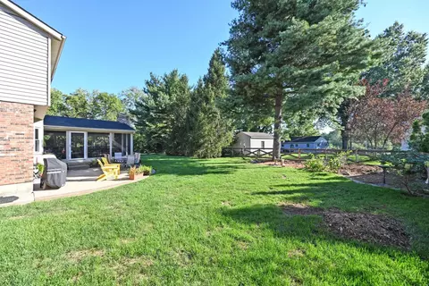 Exterior - 7516 Kingston View Ct, Cincinnati, OH 45255 photo 10 of 19