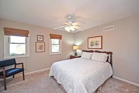 Bedroom - 7516 Kingston View Ct, Cincinnati, OH 45255 photo 4 of 9