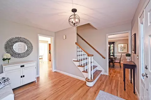 Entry Way - 7516 Kingston View Ct, Cincinnati, OH 45255 photo 3 of 4