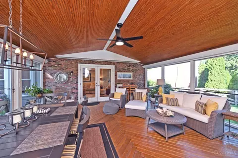 Exterior - 7516 Kingston View Ct, Cincinnati, OH 45255 photo 5 of 19