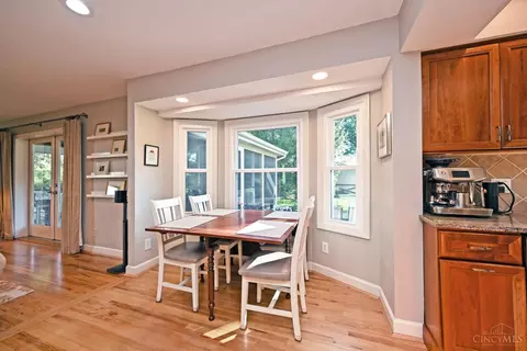 Dining - 7516 Kingston View Ct, Cincinnati, OH 45255 photo 3 of 4