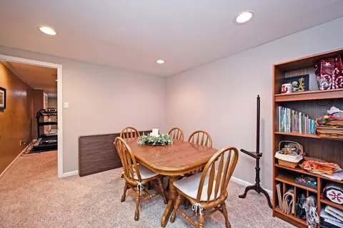 Dining - 7516 Kingston View Ct, Cincinnati, OH 45255 photo 4 of 4