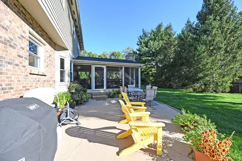 Exterior - 7516 Kingston View Ct, Cincinnati, OH 45255 photo 8 of 19