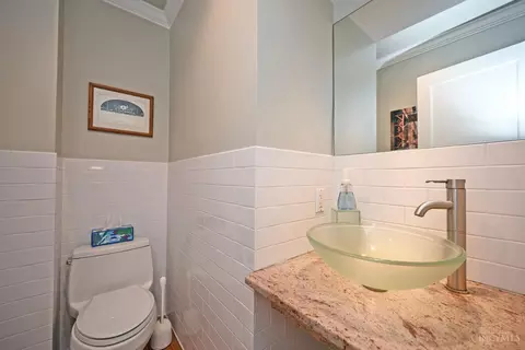 Bath - 3460 Custer Ave, Cincinnati, OH 45208 photo 1 of 4