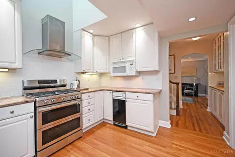 Kitchen - 3460 Custer Ave, Cincinnati, OH 45208 photo 3 of 4