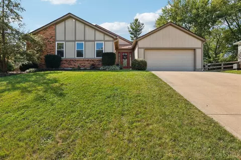 2067 Knightsbridge Dr, Cincinnati, OH 45244