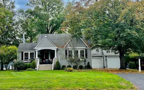 765 Wooster Pike, Terrace Park, OH 45174