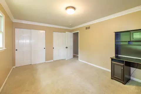 Bedroom - 11507 Applejack Ct, Cincinnati, OH 45249 photo 6 of 8