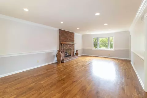 Living - 11507 Applejack Ct, Cincinnati, OH 45249 photo 3 of 6