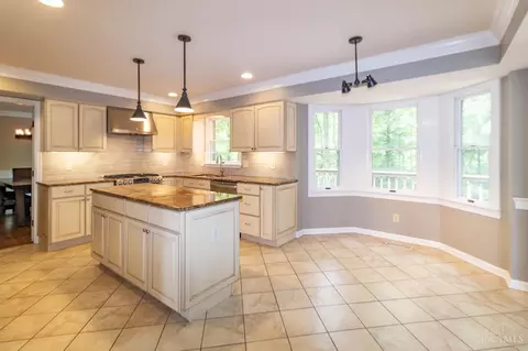 Kitchen - 11507 Applejack Ct, Cincinnati, OH 45249 photo 2 of 5