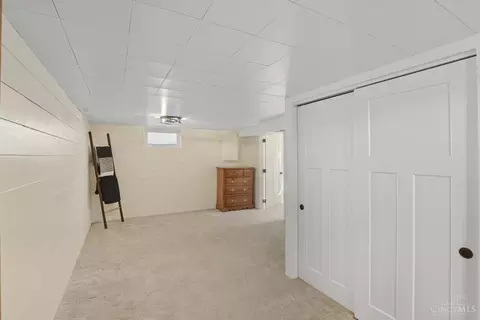 Bedroom - 4342 Beechmont Dr, Cincinnati, OH 45244 photo 3 of 3
