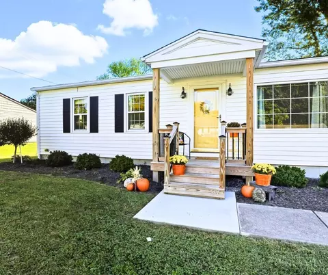 Exterior - 4342 Beechmont Dr, Cincinnati, OH 45244 photo 2 of 6