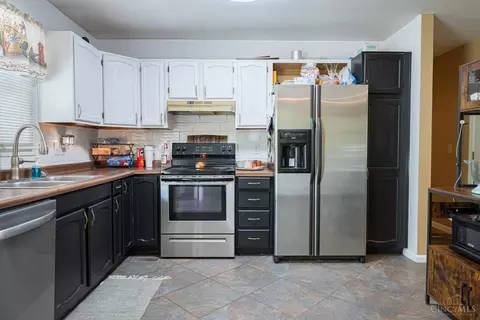 Kitchen - 205 Ada Doty St, Gratis, OH 45330 photo 2 of 5